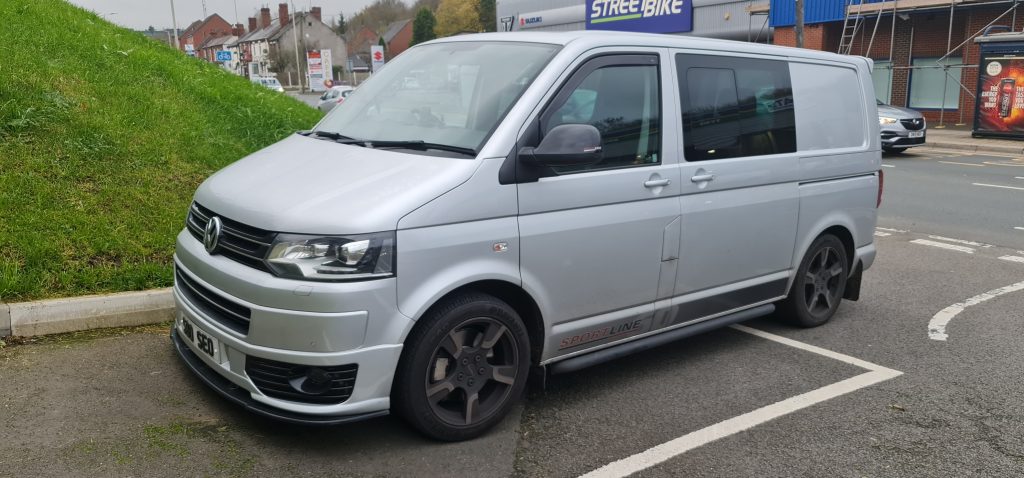 Volkswagen Transporter 2.0 BiTDI 180PS Sportline